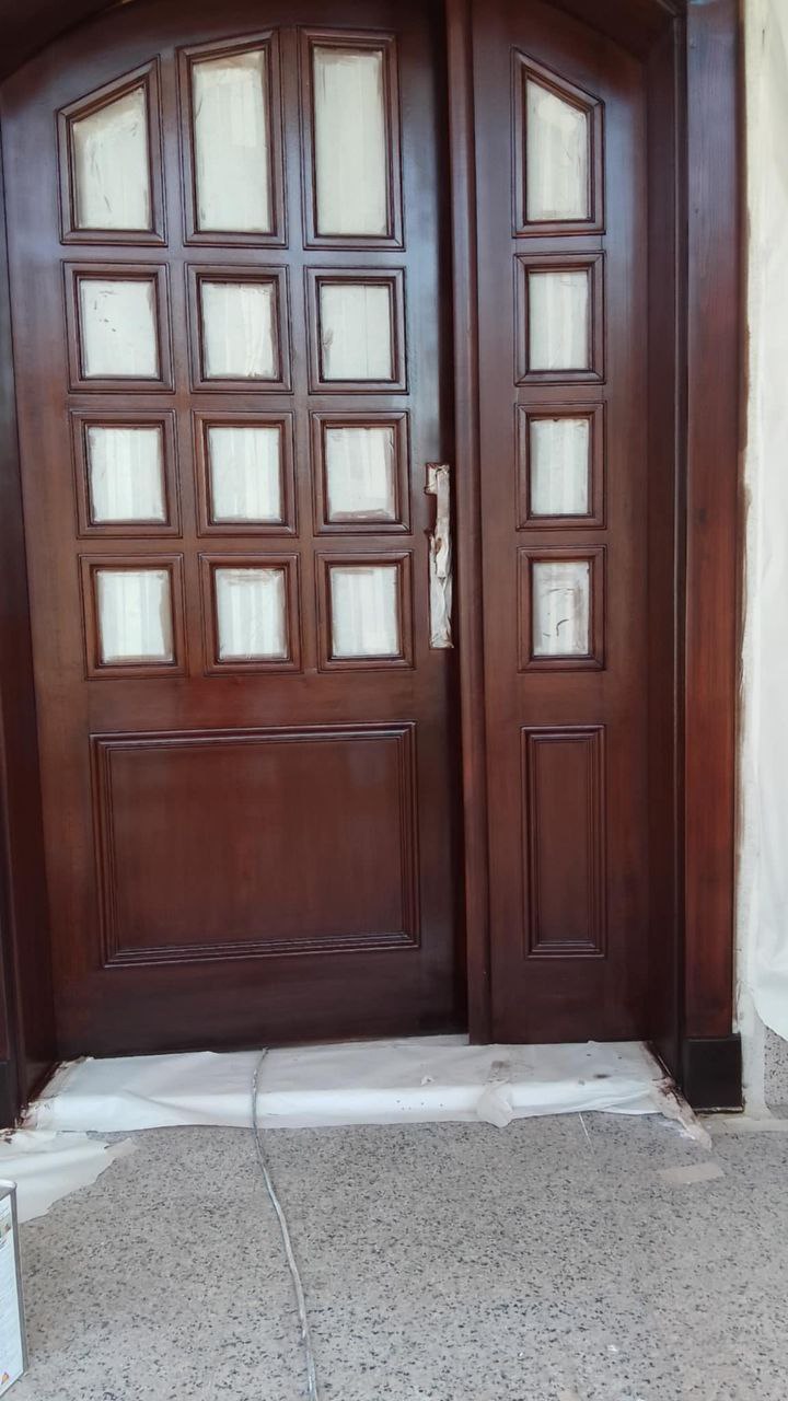باب مصفح بخاصية أمان متقدمة